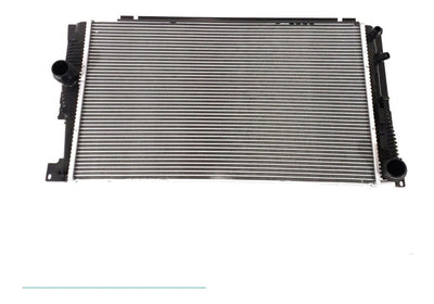 Radiador Enfriamiento Motor Bmw 528i 520i 2014 2015 2016